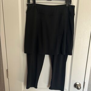 Black Skirted Capri Leggings